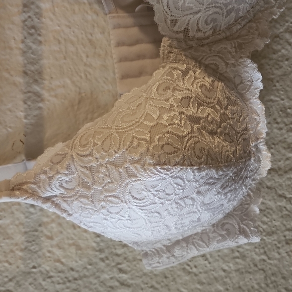 New in Bag -  Leading Lady Scalloped Lace Underwire Full Figure Bra Style 5044 - Picture 3 of 8